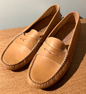 lot 44 image: TODs Leather Slip on Shoes
