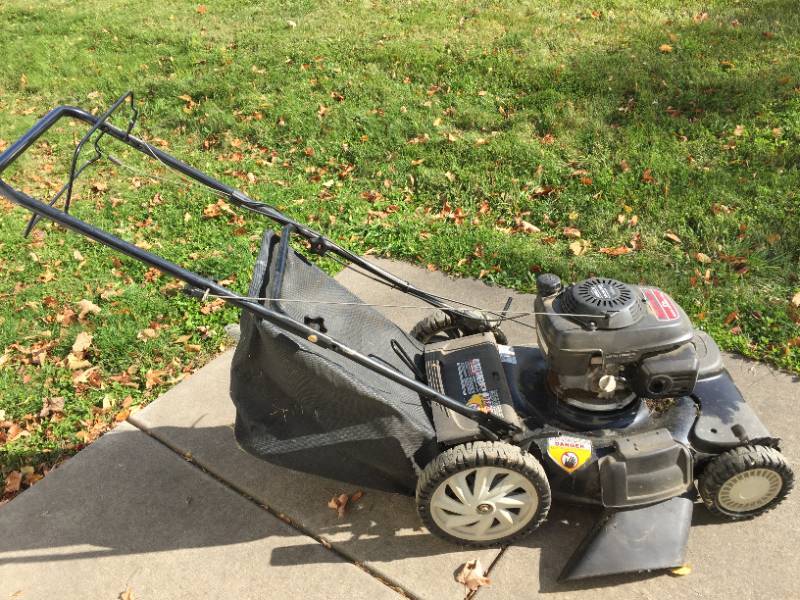 Mtd honda lawn online mower