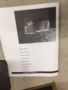 lot 78 image: Pair of Bose Speakers