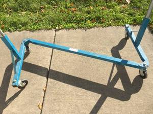 lot 81 image: Astechnologies Z Rack- Garment Rack
