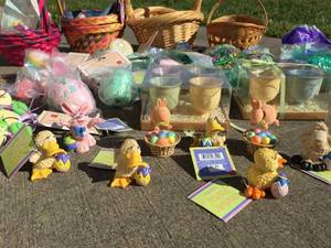 lot 87 image: Large Easter Lot