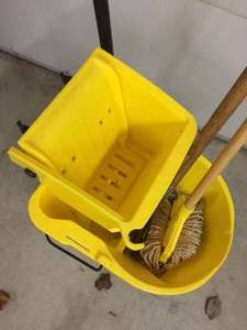 lot 112 image: Wavebreak Mop Bucket Wringer With Two mops