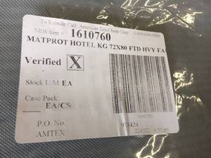 lot 129 image: Large Lot 0f 72 x 80 Mattress Covers