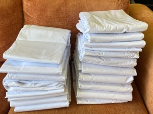 lot 253 image: 18 King Size Sheets & 12 Fitted Sheets