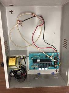 lot 257 image: Altronix Linear Power  Supply  Charger