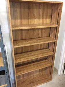 lot 284 image: Wooden Bookcase With Four Adjustable Shelves