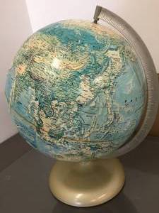 lot 308 image: World Globe