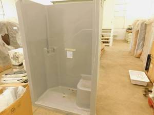 lot 27 image: Grey Shower