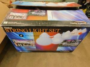 lot 35 image: Outdoor String Light Set