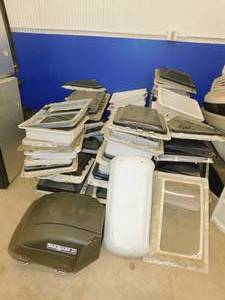 lot 120 image: Lot of RV Vent Covers