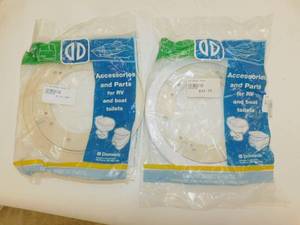 lot 123 image: Dometic Universal Mounting Flange Kits