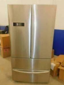 lot 142 image: Insignia RV French Door Refrigerator
