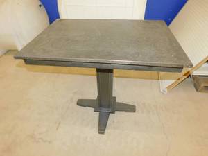 lot 148 image: RV Brown Table