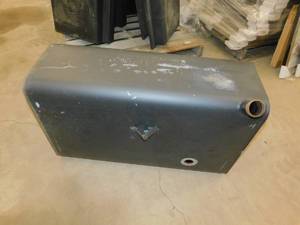 lot 154 image: 30 Gallon Fuel Tank