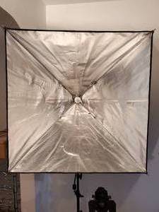 Professional Photography Lighting Equipment & Tripods