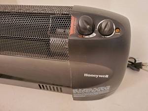 Black Honeywell Space Heater