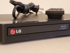 Compact LG BP-340 Blu Ray Disc  DVD Player