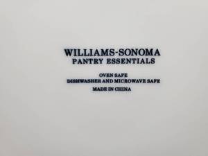 Six Piece Place Setting Williams Sonoma White Dinnerware Set (Missing 1 Bowl)