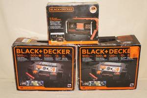 2 Black and Decker Jump Starters, 1 Charger
