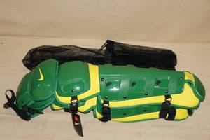 lot 104 image: Nike Catcher Shin Pads GreenYellow - Lighter Shade