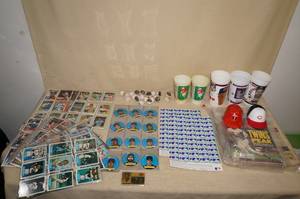 lot 117 image: Twins Cards, Novelties, and Game Exclusive Items