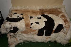 lot 55 image: Large Alpaca Blanket