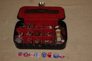 lot 61 image: Cufflinks, Tie Tacks, Buttons