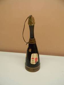 lot 35 image: COOL DICKEL TENNESSE BOTLE - SEE PICTURES