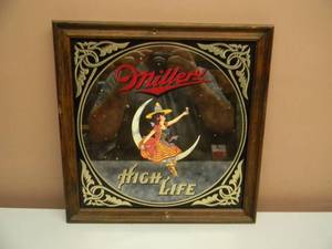 lot 82 image: MILLER HIGH LIFE MIRROR - APPROX 14 BY 14 - SEE PICTURES