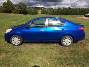 2012 Nissan Versa SV