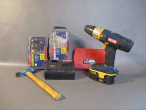 lot 4 image: Ryobi Drill and More