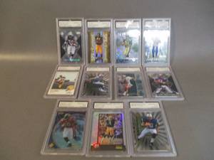 lot 15 image: Collectable Football Cards