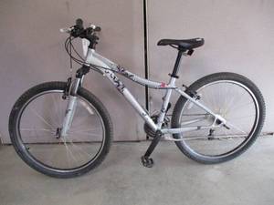 lot 27 image: Specialized Myka Sport Bike