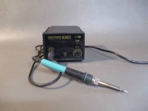 lot 49 image: Tekpower Soldering Set