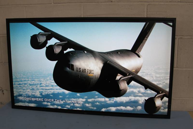 lot 15 image: NEC Professional Grade Full HD 1080p High Definition 46 Large Screen LCD Display & Remote Control