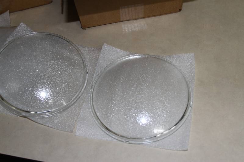 lot 19 image: Huge Lot of Narrow & Medium PAR Pro Light  Lighting Lenses