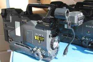 lot 67 image: Sony Pro Video Camcorder  Camera & Canon Lens Lot
