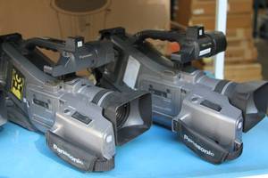 lot 70 image: Panasonic Pro-Line Video Mini & DV Camcorder Lot