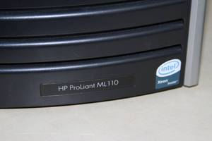 lot 80 image: Hewlet Packard HP Proliant ML110 Computer  Server with Monitor Keyboard & Mouse