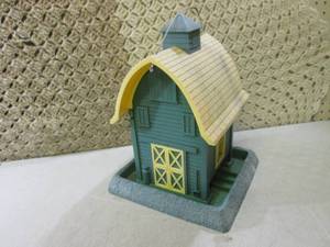 lot 33 image: Barn Bird Feeder  C-4...