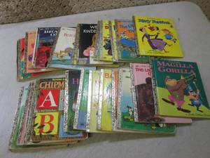 lot 36 image: 25 Little Golden Books from 1968  C...