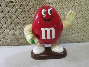 lot 43 image: M&M Dispenser  C-4...