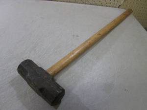 lot 96 image: Sledge Hammer  F-1...