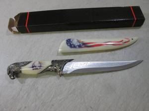 lot 122 image: 13 Patriotic Eagle Knife with Hard...