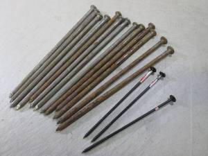 lot 126 image: Lot of Large 12 Nails  EC1...