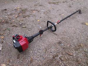 lot 163 image: Craftsman 25cc Weed Whip Runs but n...