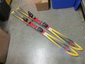 lot 171 image: Pair of Merlin K2 Snow Skis 58 Lon...