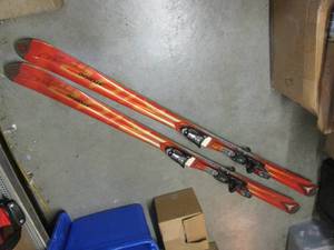 lot 194 image: Atomic Beta-Ride Snow Skis 74 12 ...