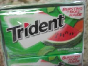 lot 265 image: 12 Packs of Trident Watermelon Twis...