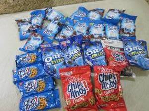 lot 279 image: Assorted Bags of Mini Cookies Past ...